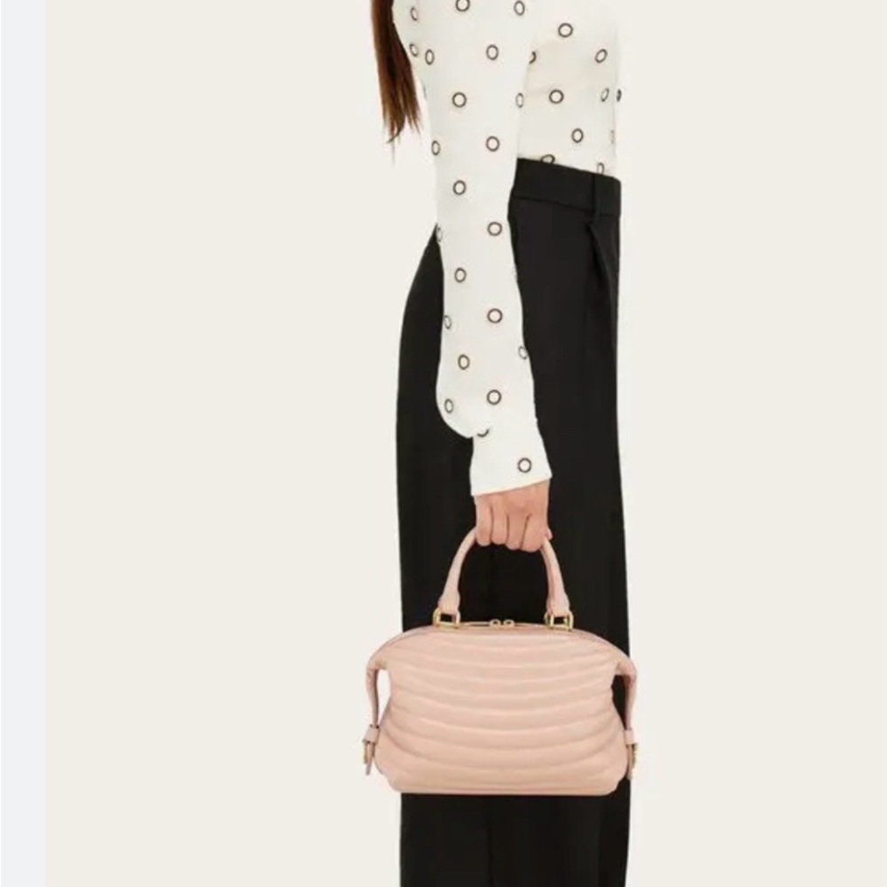 New Ferragamo bowling quilted tote bag pink